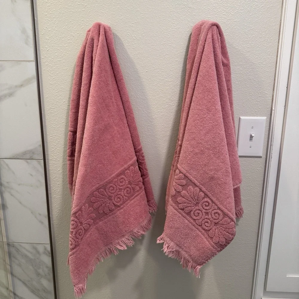 Vintage Cannon Monticello Santa Cruz Bath Towels Fringed Mauve Rose Pink Lot 2